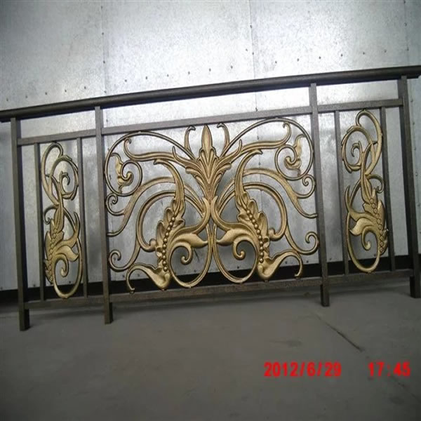 陽(yáng)臺(tái)護(hù)欄